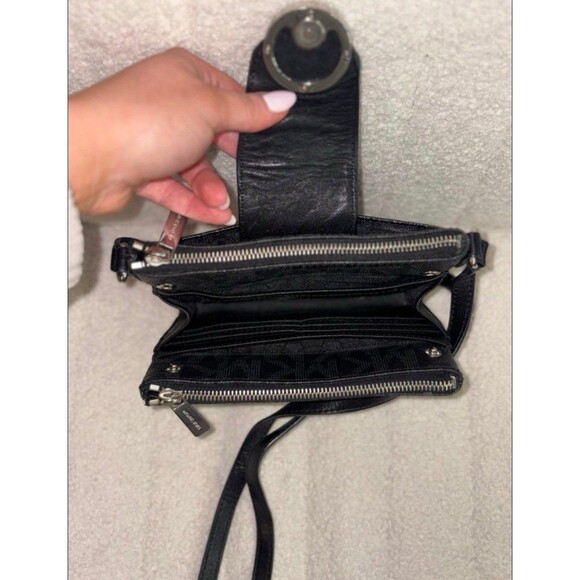 Michael Kors crossbody - Picture 3 of 5